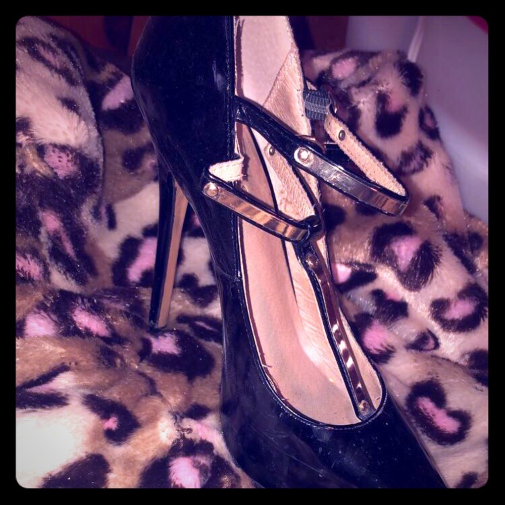 heels size 7